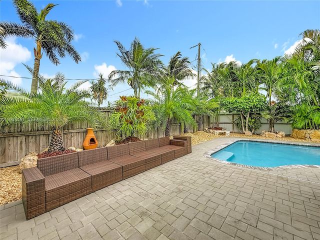 4210 Kent Ave, Lake Worth, FL 33461