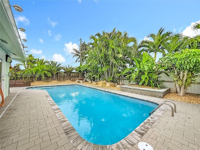 4210 Kent Ave, Lake Worth, FL 33461