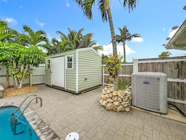 4210 Kent Ave, Lake Worth, FL 33461