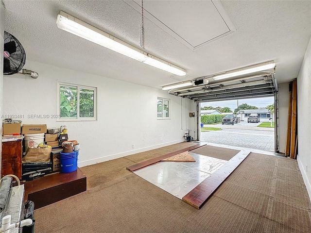 4210 Kent Ave, Lake Worth, FL 33461