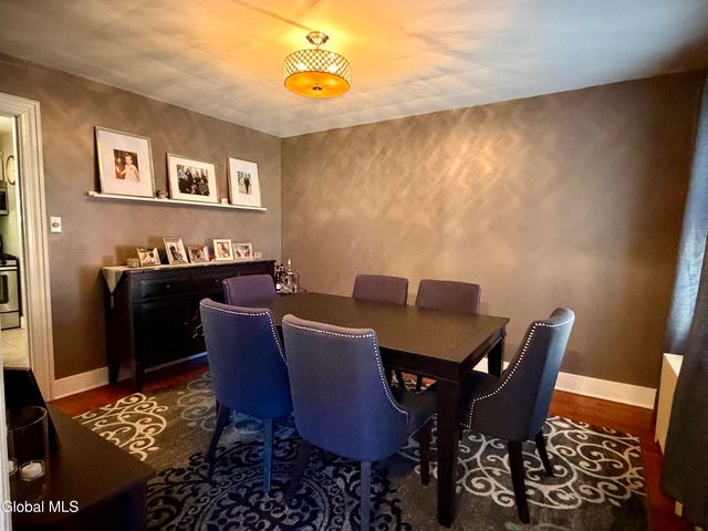 1501 Baker Avenue, Niskayuna, NY 12309