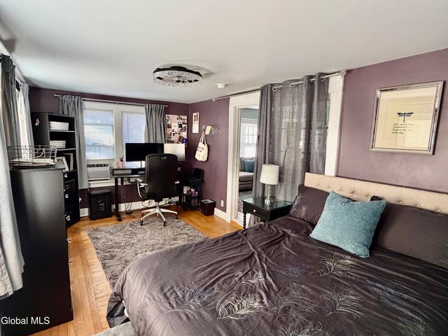 1501 Baker Avenue, Niskayuna, NY 12309