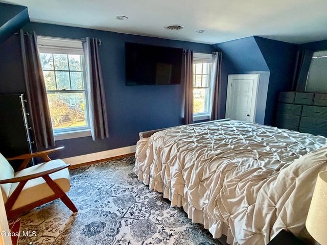 1501 Baker Avenue, Niskayuna, NY 12309