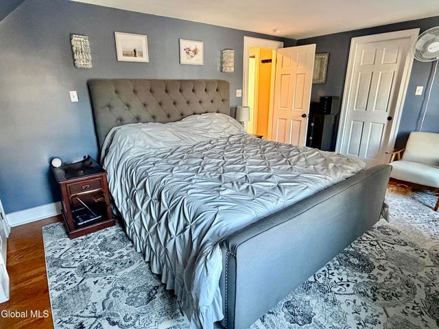 1501 Baker Avenue, Niskayuna, NY 12309