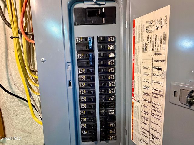 1501 Baker Avenue, Niskayuna, NY 12309