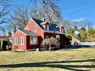 1501 Baker Avenue, Niskayuna, NY 12309