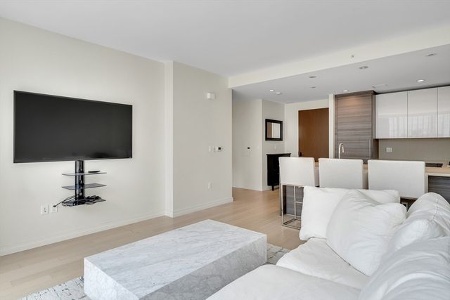 1 Franklin St 2309, Boston, MA 02110