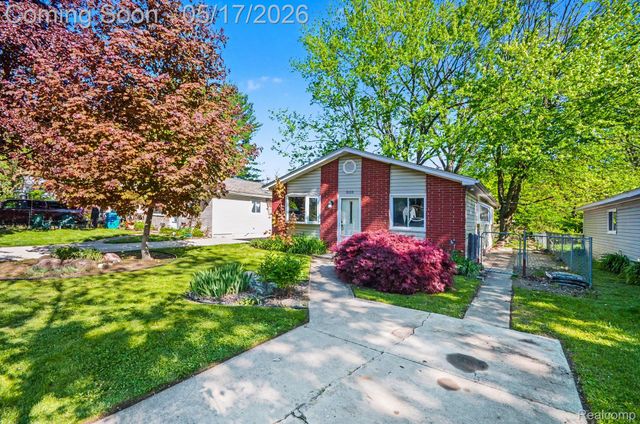 2628 Sinclair Avenue, Waterford Charter Township, MI 48328