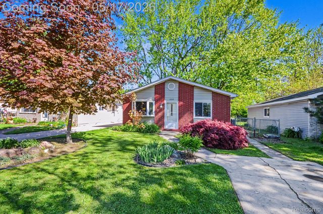 2628 Sinclair Avenue, Waterford Charter Township, MI 48328