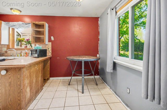 2628 Sinclair Avenue, Waterford Charter Township, MI 48328