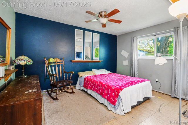 2628 Sinclair Avenue, Waterford Charter Township, MI 48328