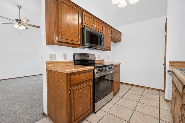222 W Maple Branch Way, Mustang, OK 73064