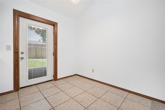 222 W Maple Branch Way, Mustang, OK 73064