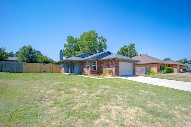 222 W Maple Branch Way, Mustang, OK 73064