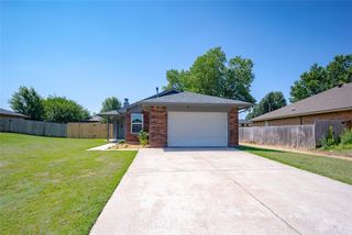 222 W Maple Branch Way, Mustang, OK 73064