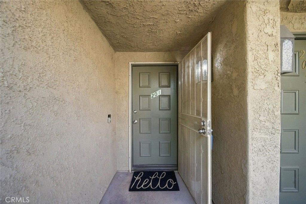 751 Birchpark Circle 201, Thousand Oaks, CA 91360 — photo 3