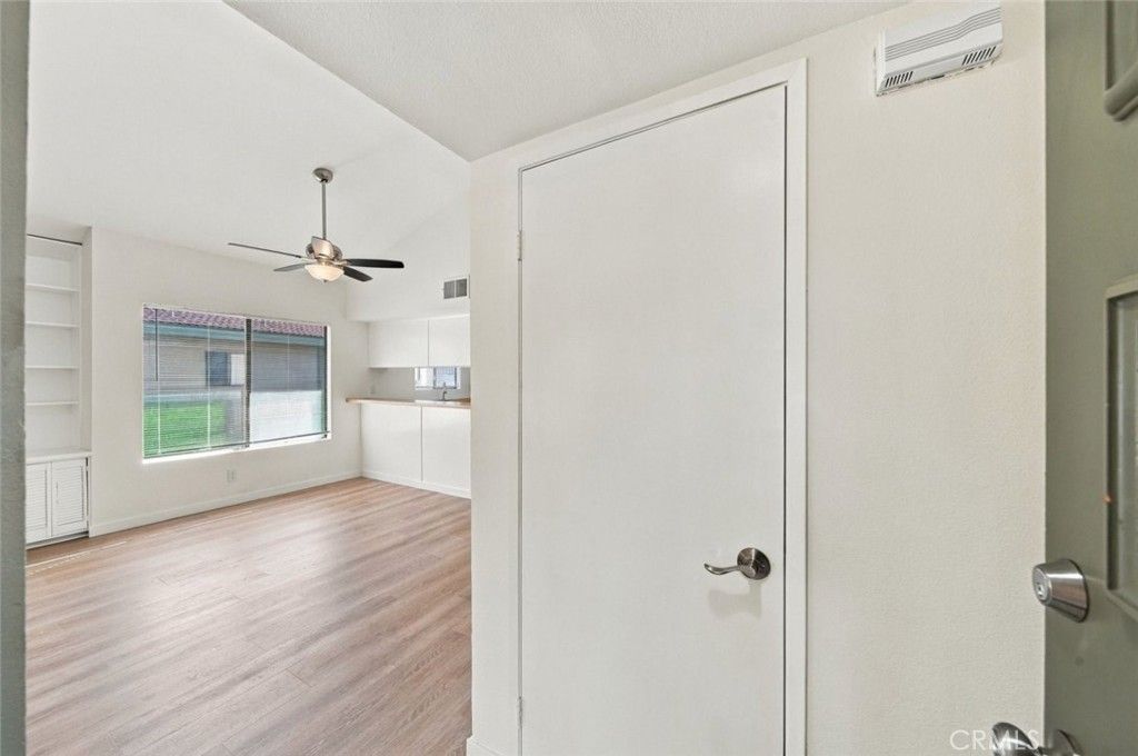 751 Birchpark Circle 201, Thousand Oaks, CA 91360 — photo 4