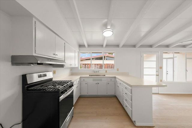 702 Lakefair Drive, Sunnyvale, CA 94089