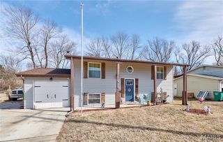 518 Saint Peters Howell Road, St Charles, MO 63304