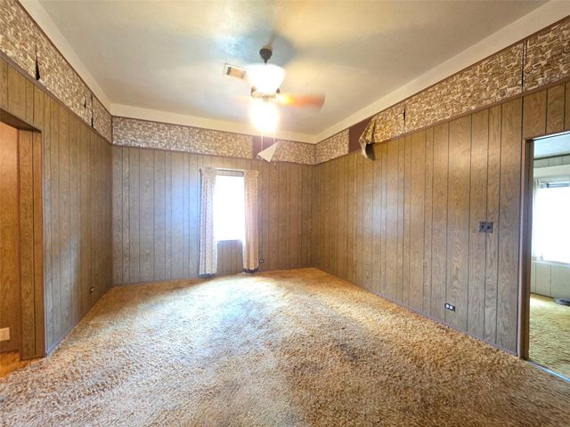 2500 Avenue H, Bay City, TX 77414