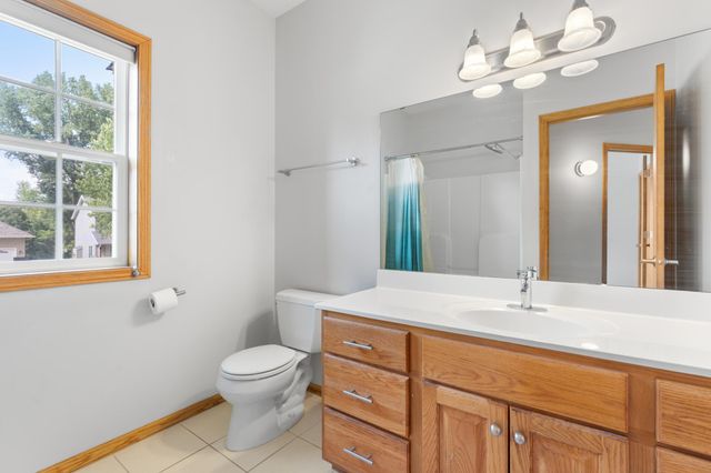 1016 Southern Woods Place SW, Rochester, MN 55902