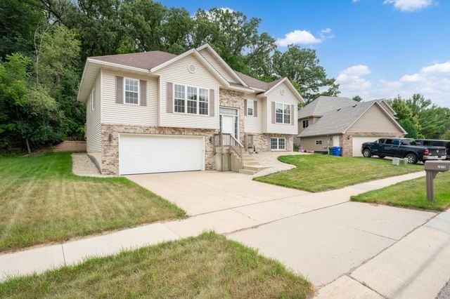 1016 Southern Woods Place SW, Rochester, MN 55902