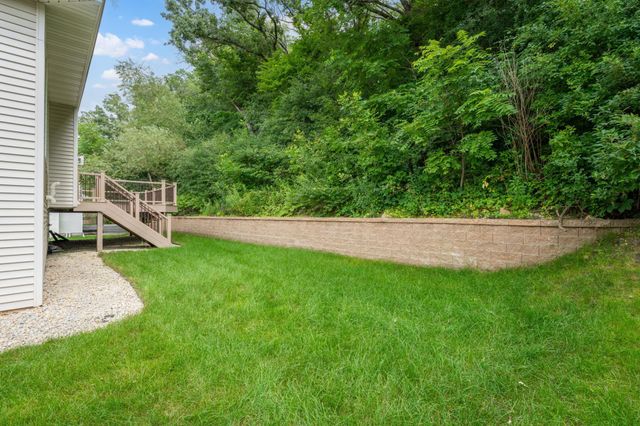 1016 Southern Woods Place SW, Rochester, MN 55902