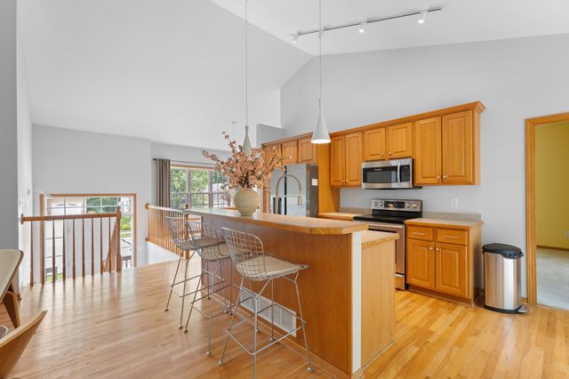 1016 Southern Woods Place SW, Rochester, MN 55902
