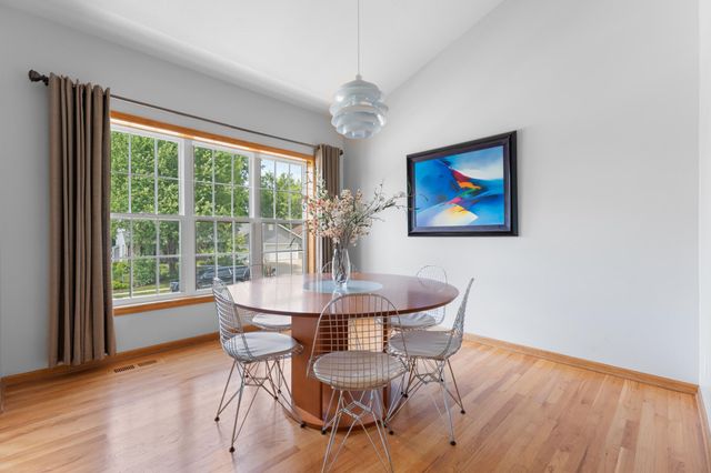 1016 Southern Woods Place SW, Rochester, MN 55902
