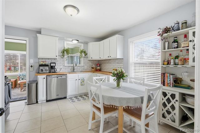 13559 Norborne, Redford, MI 48239