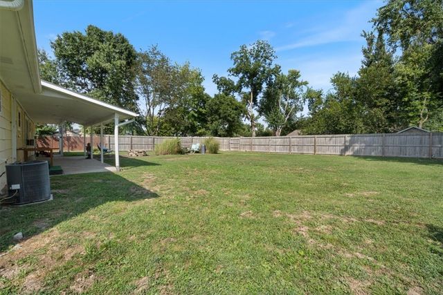 903 Water Tower Road, Bentonville, AR 72712