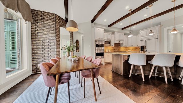 6102 Logan Creek Lane, Sugar Land, TX 77479