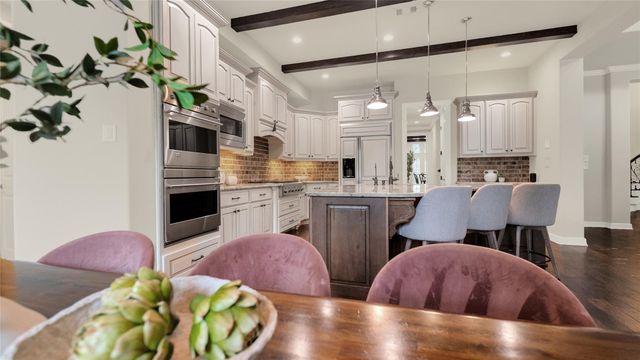 6102 Logan Creek Lane, Sugar Land, TX 77479