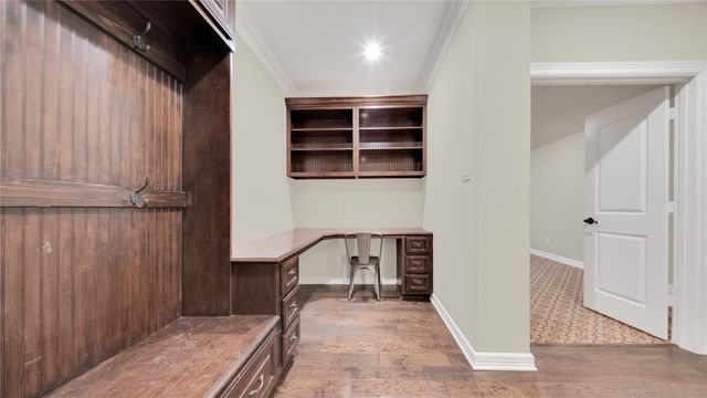 6102 Logan Creek Lane, Sugar Land, TX 77479