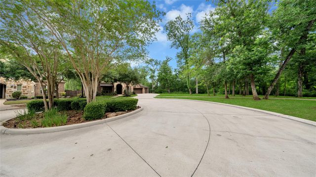 6102 Logan Creek Lane, Sugar Land, TX 77479