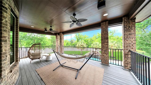 6102 Logan Creek Lane, Sugar Land, TX 77479