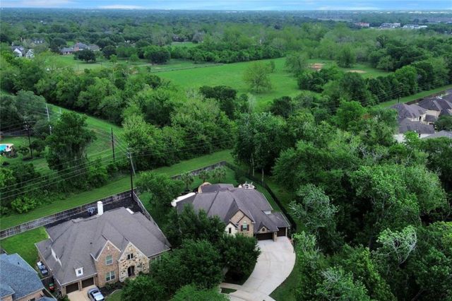 6102 Logan Creek Lane, Sugar Land, TX 77479