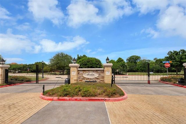 6102 Logan Creek Lane, Sugar Land, TX 77479
