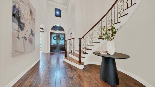 6102 Logan Creek Lane, Sugar Land, TX 77479
