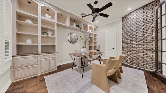 6102 Logan Creek Lane, Sugar Land, TX 77479
