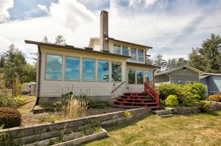 774 Wakina Loop SE, Ocean Shores, WA 98569