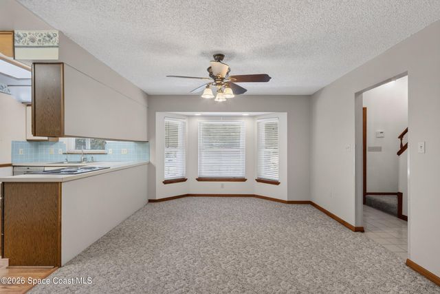 898 Havelock Avenue SW, Palm Bay, FL 32908
