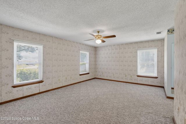 898 Havelock Avenue SW, Palm Bay, FL 32908