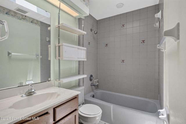 898 Havelock Avenue SW, Palm Bay, FL 32908