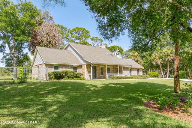 898 Havelock Avenue SW, Palm Bay, FL 32908