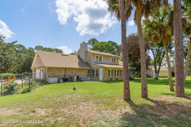 898 Havelock Avenue SW, Palm Bay, FL 32908