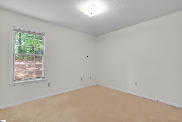 1028 Summit Drive, Greenville, SC 29609