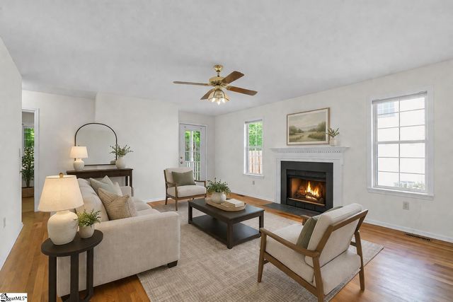 1028 Summit Drive, Greenville, SC 29609