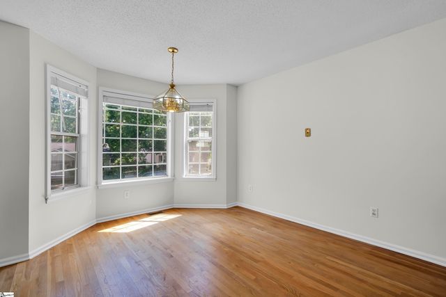 1028 Summit Drive, Greenville, SC 29609