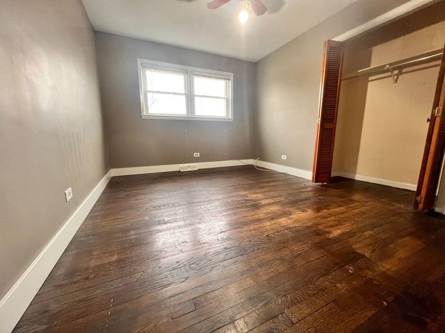 16W611 56th Street 1, Clarendon Hills, IL 60514